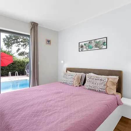 Libra Villa