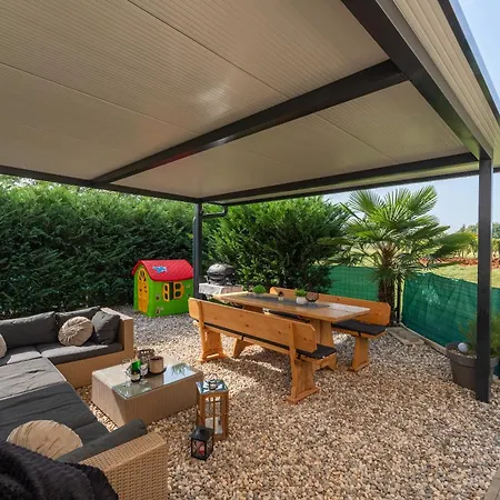 Libra Villa *